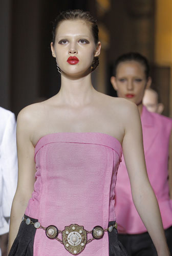 Yves Saint Laurent, vestito rosa