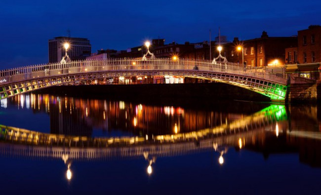 Dublino Ponte sul fiume Liffey