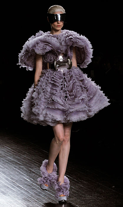 Alexander McQueen 2012 2013 - abito con cinta