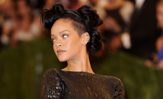Rihanna a NY: prima il gala, poi il ricovero