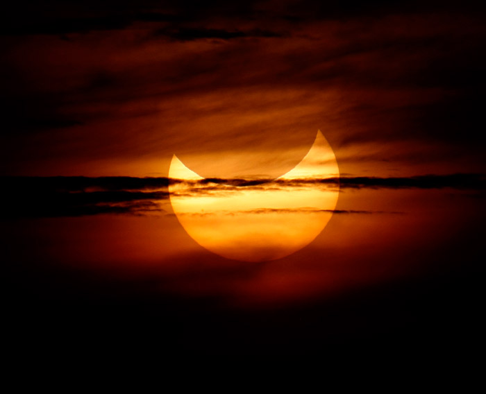 Eclissi anulare di sole Giappone foto