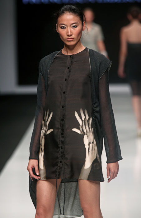 Francesca Liberatore - abito nero con stampe