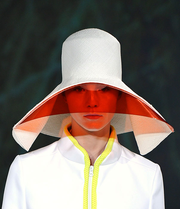 Cappello Hussein Chalayan