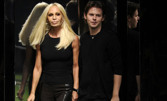 Versus divorzia da Christopher Kane