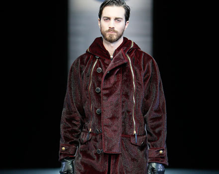 Cappotto color rubino Giorgio Armani