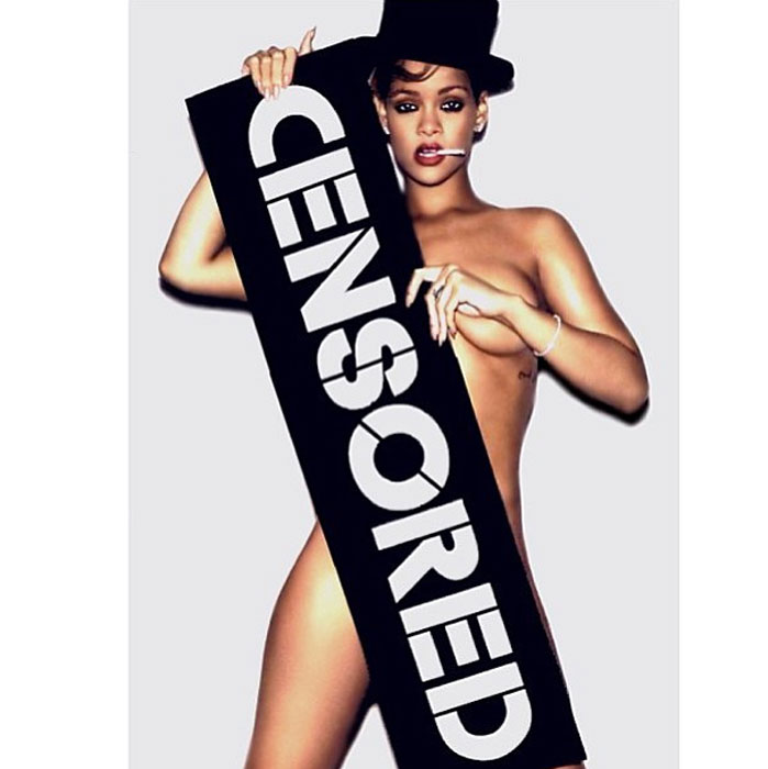 Rihanna topless su Instagram