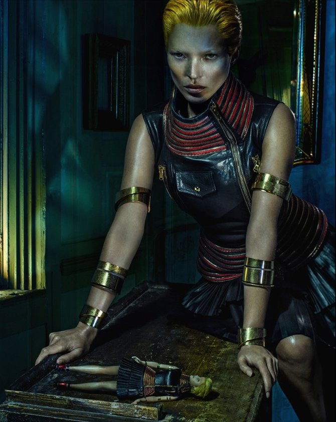 Kate Moss per Alexander McQueen