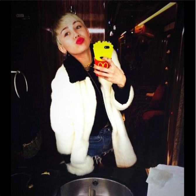 Miley Cyrus in Moschino