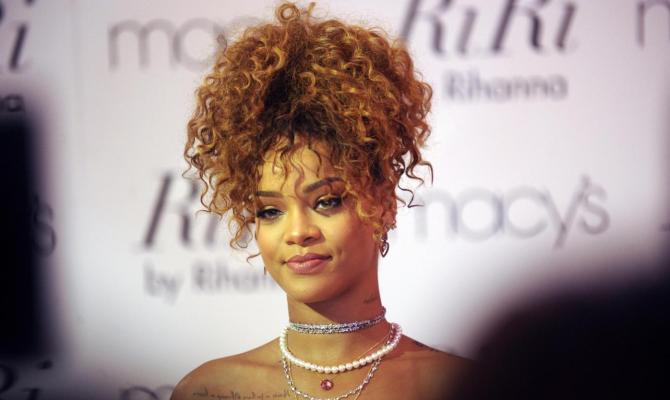 Rihanna, boss della bellezza apre una sua agenzia