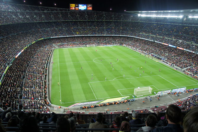 19 Camp Nou