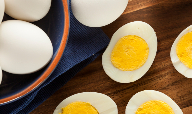 Come cuocere un uovo sodo perfetto
