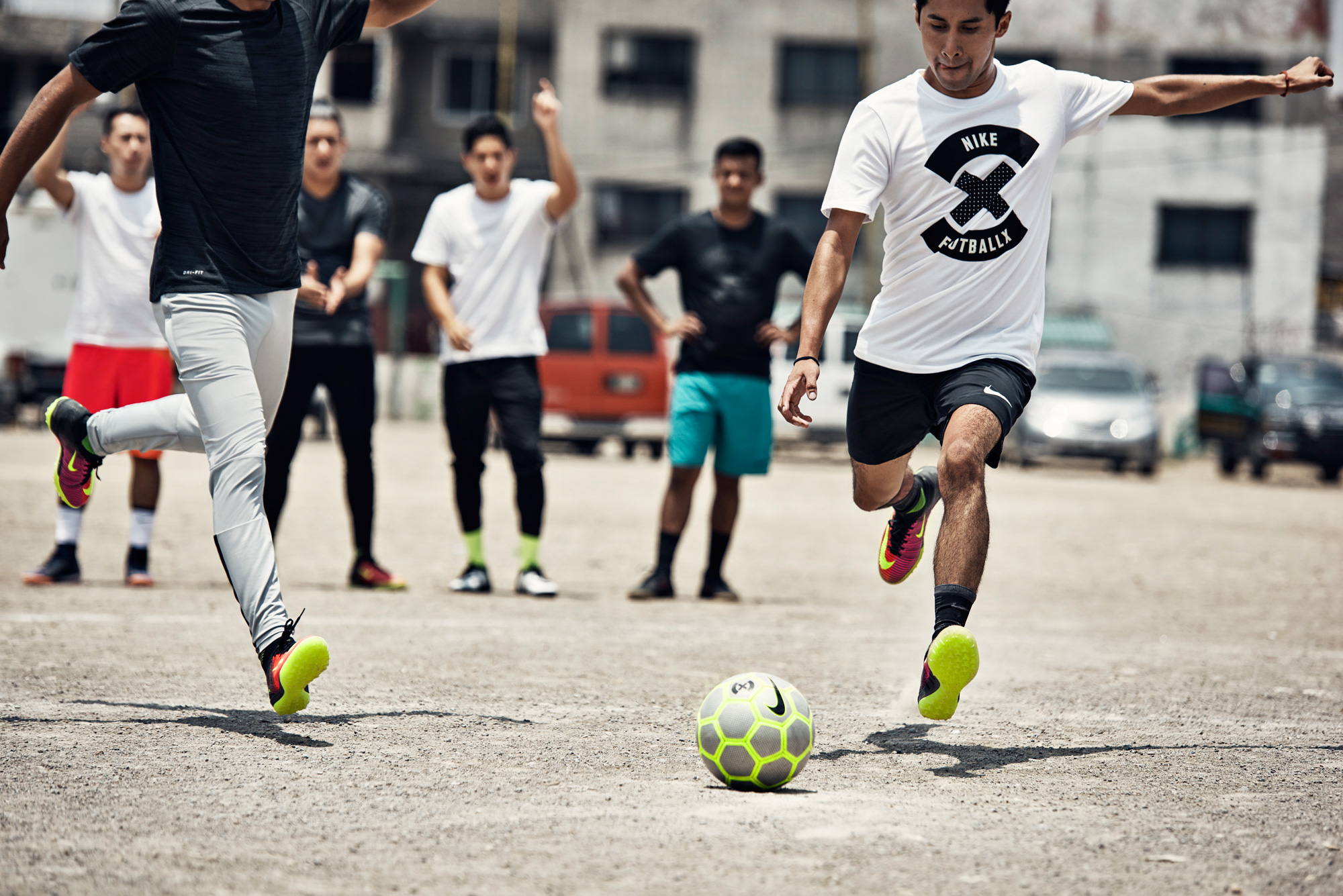 Стрит футбол. Уличный футбол. Уличный футбол в Испании. Nike street
