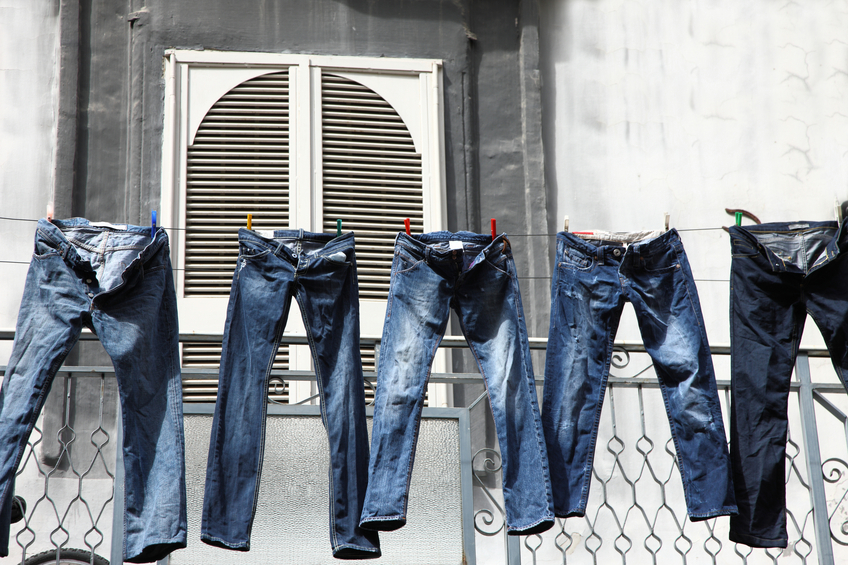 Quanto spesso dovremmo lavare i jeans?