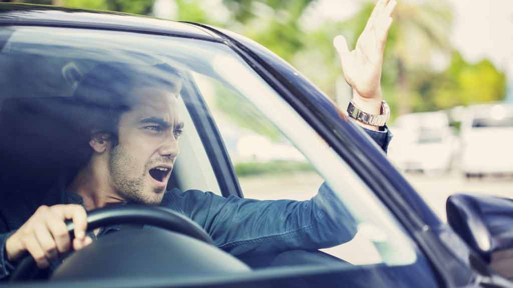 Guidare male: quale rischio per i figli?