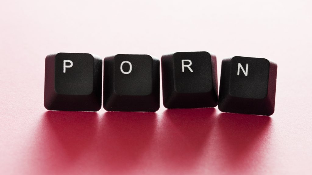 Video porno, un servizio anche per i non vedenti