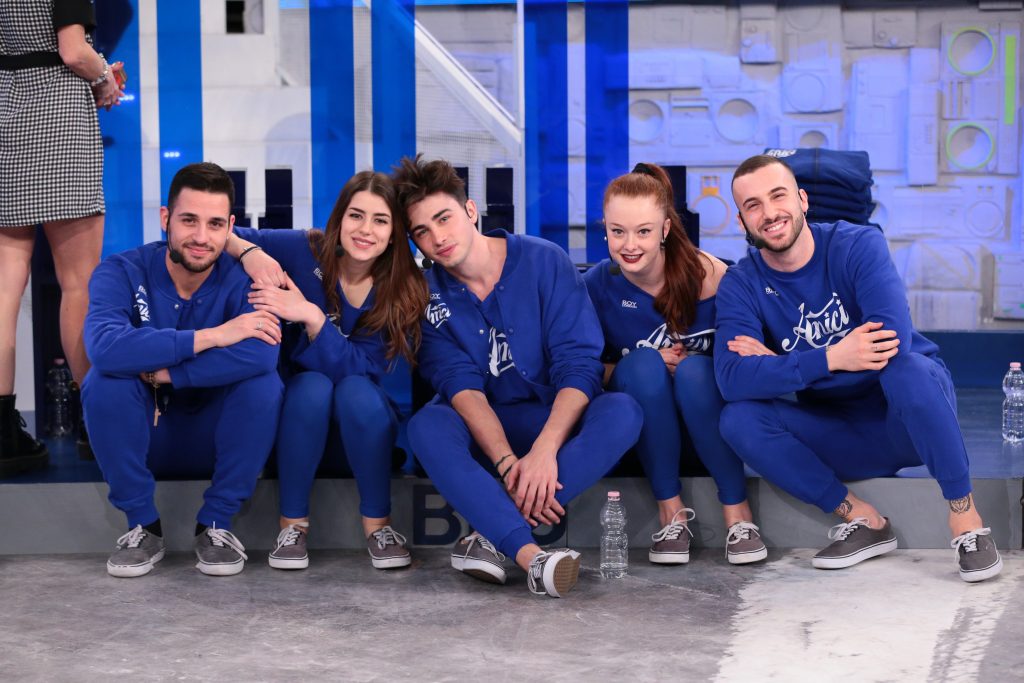 Amici 16 Blu