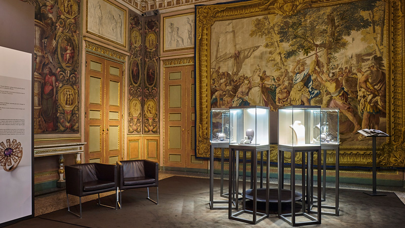 Mostra Damiani a Palazzo Reale