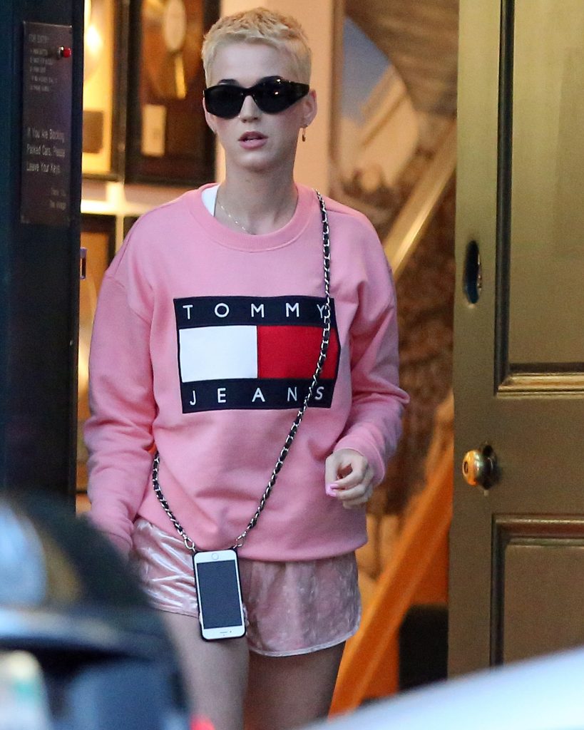 , Santa Monica, CA - 4/13/2017 - Katy Perry Sports Pixie Platinum Hair Leaving a Studio. She holds a manila envelope that reads Top Secret KP4. -PICTURED: Katy Perry -PHOTO by: INSTARimages.com -Instar_Katy_perry_Pixie_Hair_0730667884 Editorial Rights Managed Image - Please contact www.INSTARimages.com for licensing fee and rights: North America Inquiries: email sales@instarimages.com or call 212.414.0207 - UK Inquiries: email ben@instarimages.com or call + 7715 698 715 - Australia Inquiries: email sarah@instarimages.com.au  or call +02 9660 0500 – for any other Country, please email sales@instarimages.com.  Image or video may not be published in any way that is or might be deemed defamatory, libelous, pornographic, or obscene / Please consult our sales department for any clarification or question you may have - http://www.INSTARimages.com reserves the right to pursue unauthorized users of this image or video. If you are in violation of our intellectual property you may be liable for actual damages, loss of income, and profits you derive from the use of this image or video, and where appropriate, the cost of collection and/or statutory damage.