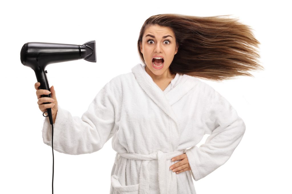Cura dei capelli: dal lavaggio alla piega