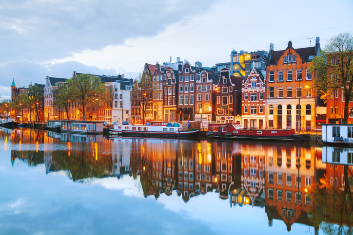 Amsterdam vuole scoraggiare i turisti meno abbienti?