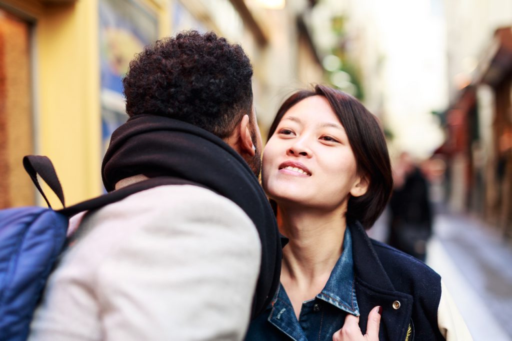 Dating online si dovrebbe baciare al primo appuntamento LDS RM incontri